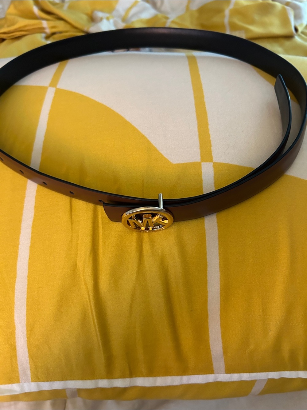 MK Logo Brown Leather Belt with Round Buckle NWOT Resembles MK Reversible